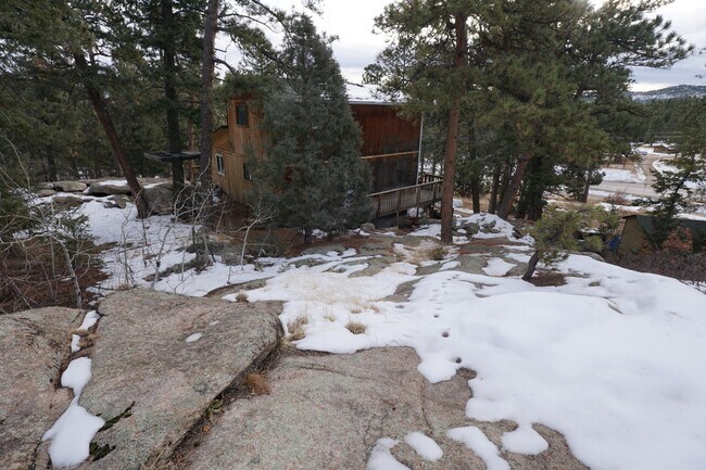 Building Photo - Charming 3 Bed, 2 Bath Rental in Morrison/...