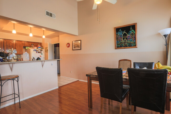 Building Photo - 9439 N 59th Ave