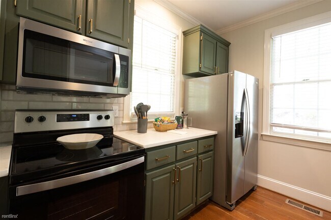 Building Photo - 3 br, 3 bath Townhome - 125 Woodcrest Dr