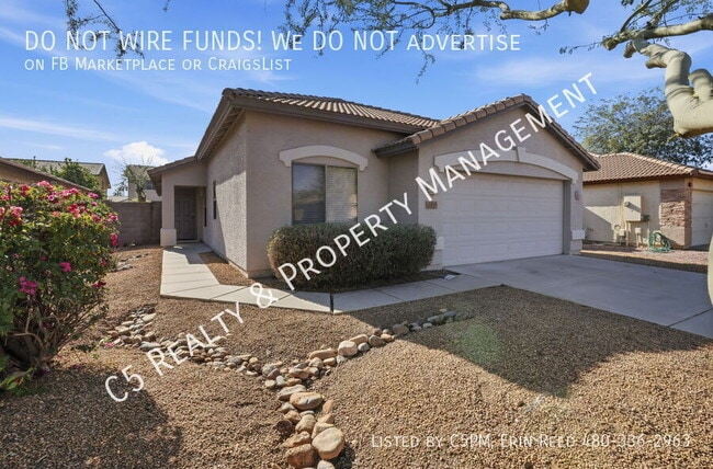 Foto del edificio - 12541 W Woodland Ave