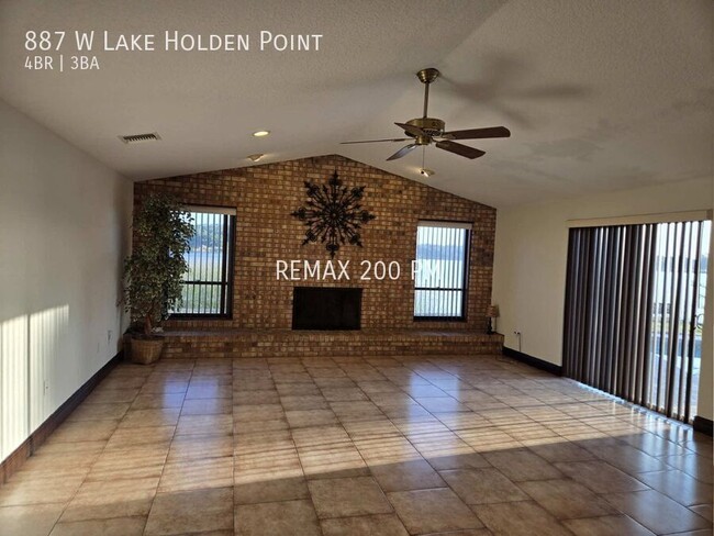 Foto del edificio - 887 W Lake Holden Point