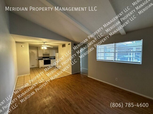 Foto del edificio - 1714 Elkhart Ave