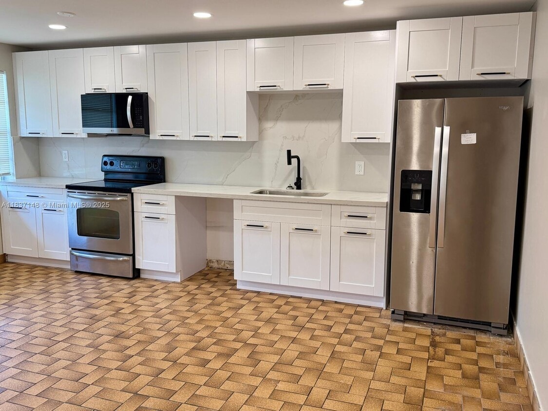Foto principal - 4088 SW 51st St
