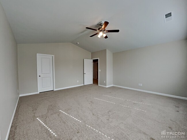 Building Photo - 2020 Longshadow St