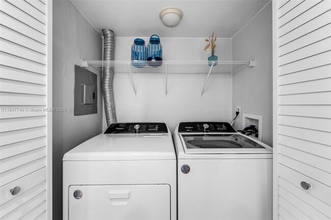 Foto del edificio - 6608 SW 114th Ave