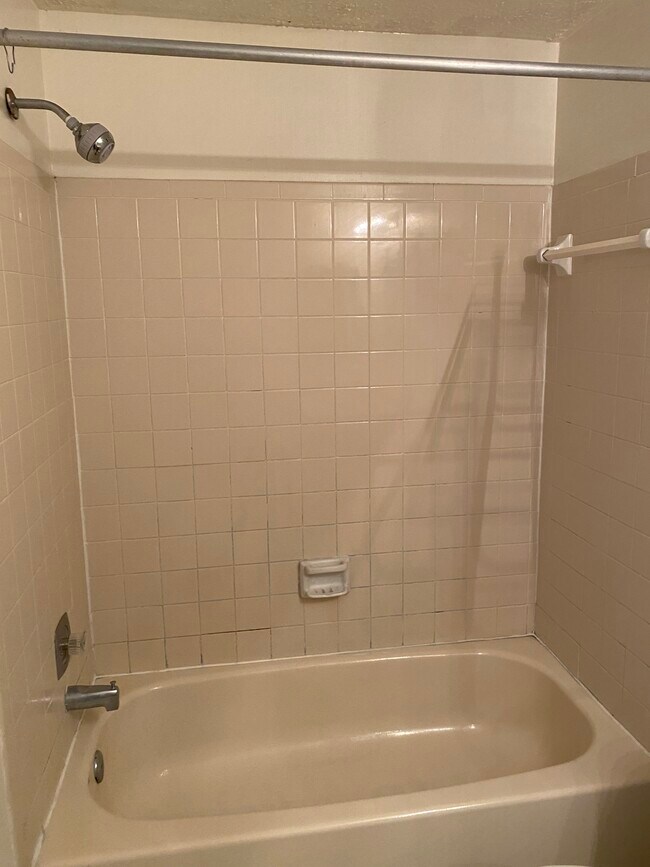 Foto del edificio - 16144 Henderson Ln