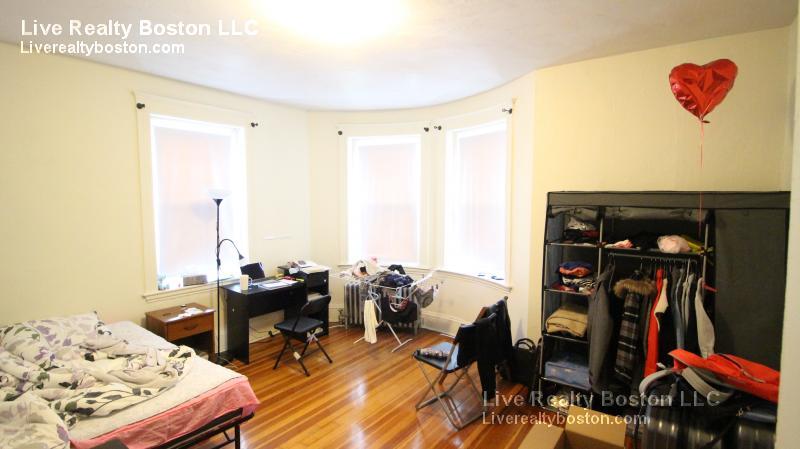 Foto principal - 1375 Commonwealth Ave