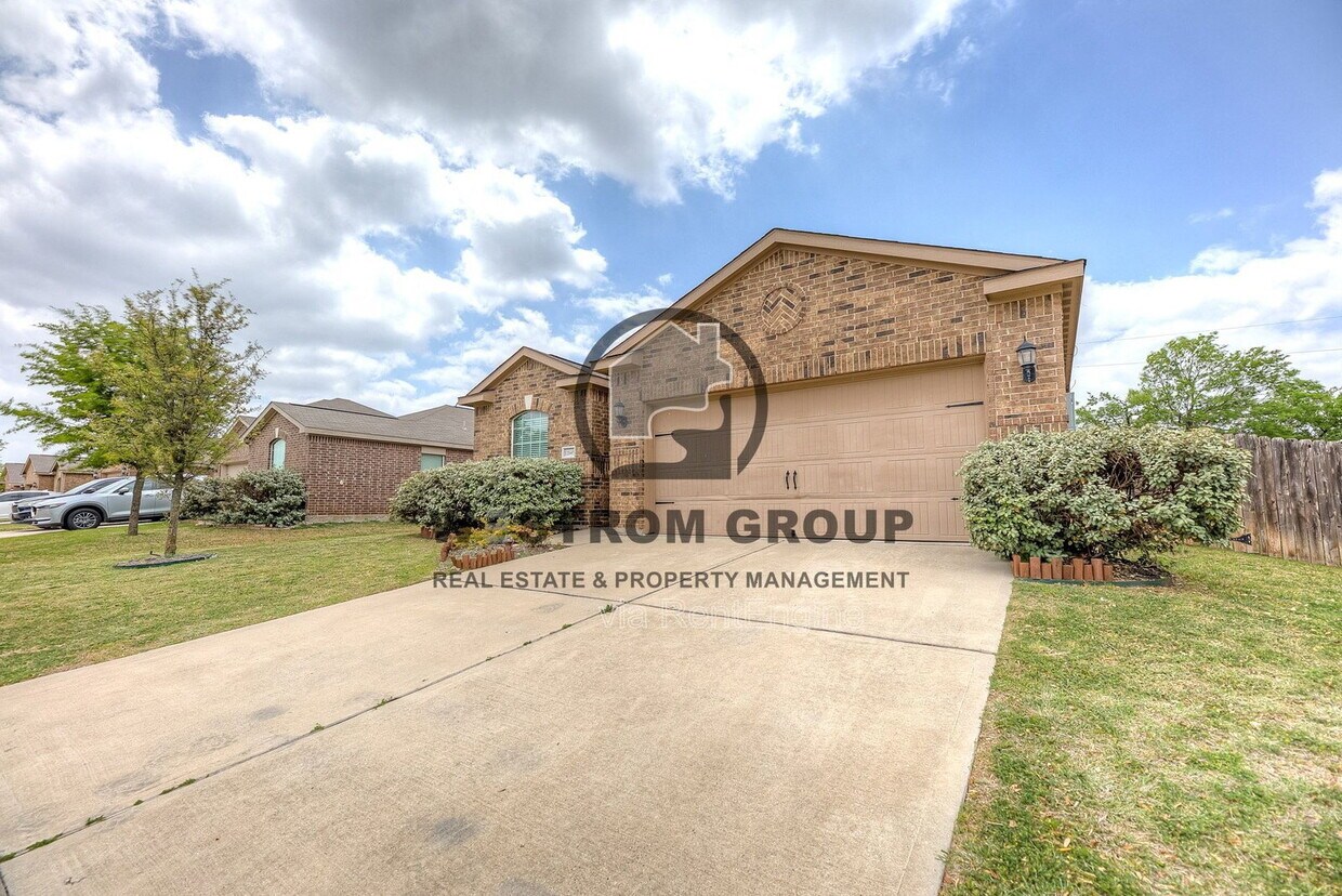 Foto del edificio - 12645 Forest Lawn Rd