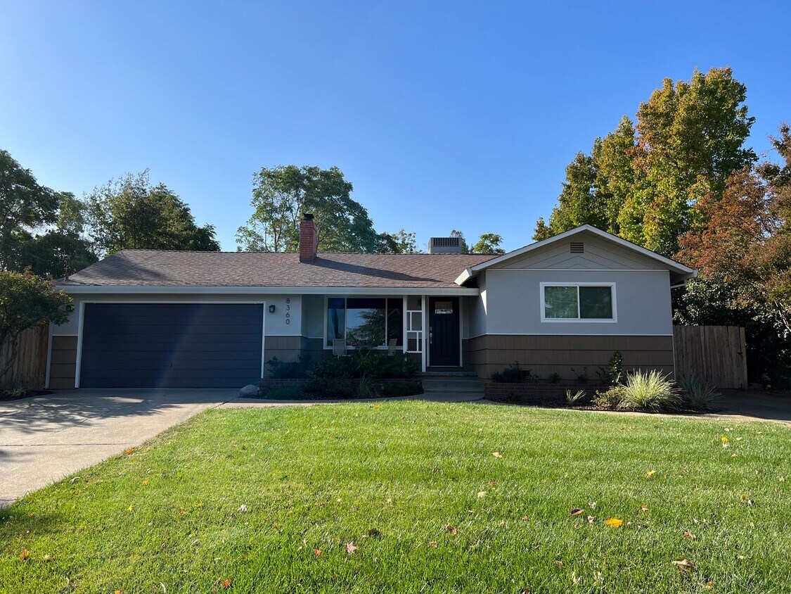 Primary Photo - Gorgeous Updated Fair Oaks Home with Large...