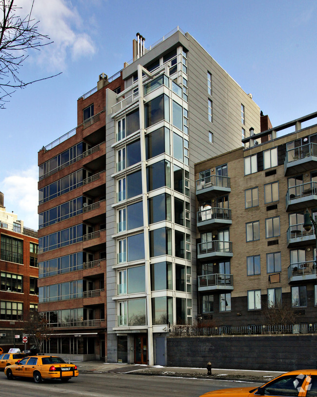 Foto principal - 423 West St