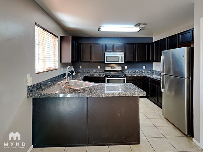 Foto del edificio - 783 W Flaming Arrow Dr