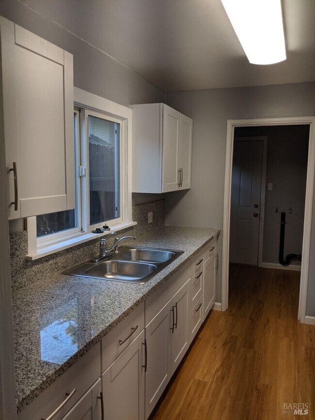 347 West St, Vacaville, CA 95688 Room for Rent in Vacaville, CA