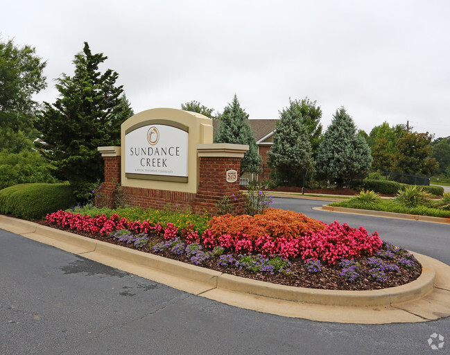 Foto del edificio - Sundance Creek Townhomes