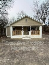 Building Photo - 1512 Cherry Ave