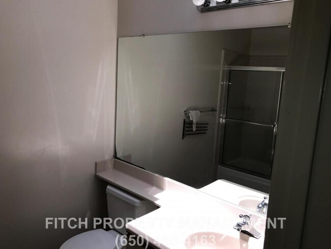Building Photo - 1500 Sherman Ave Apt 3A