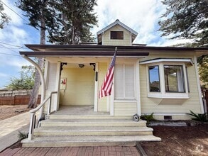 Building Photo - 1701 Hoffman Ave