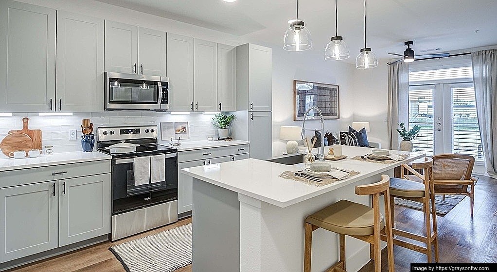 Photo - 2001 E 4th St (Fort Worth, TX)