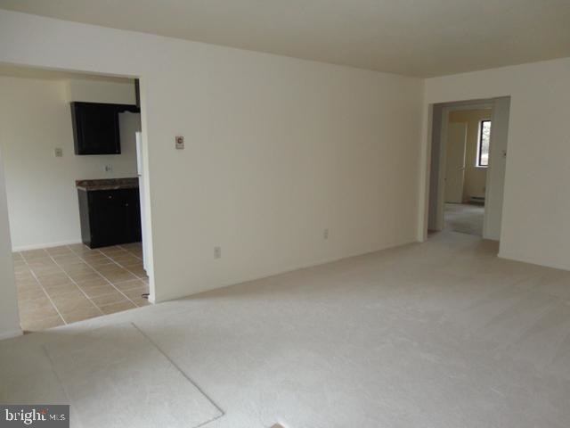 Building Photo - 612 N Shady Retreat Rd