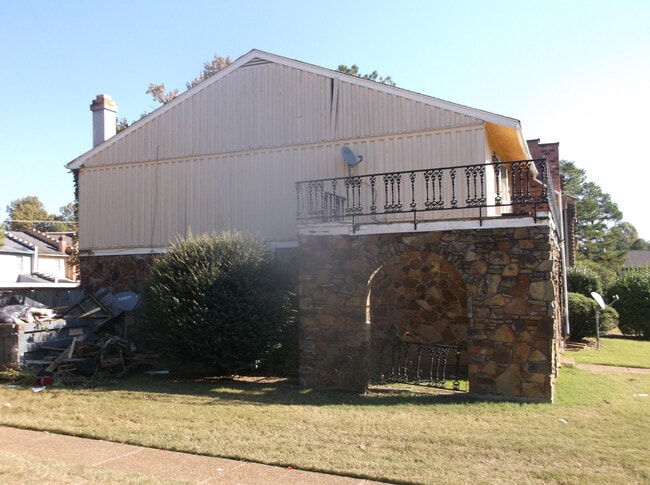 Building Photo - 4780 James Kent Ct
