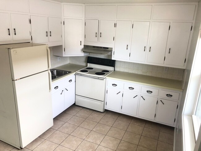 Foto del edificio - 719-721 E. Monroe