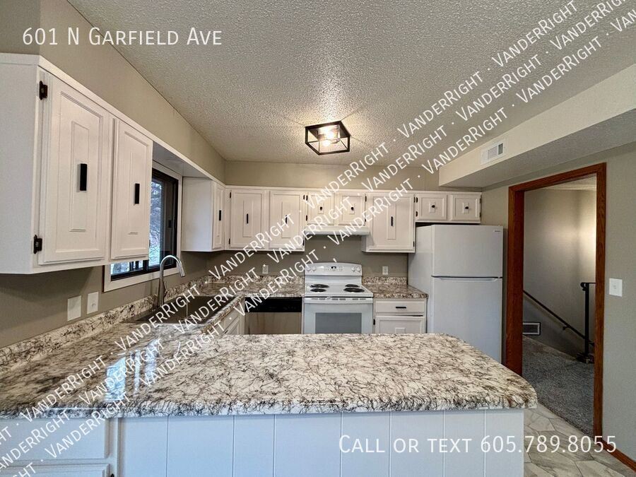 Foto principal - 601 N Garfield Ave
