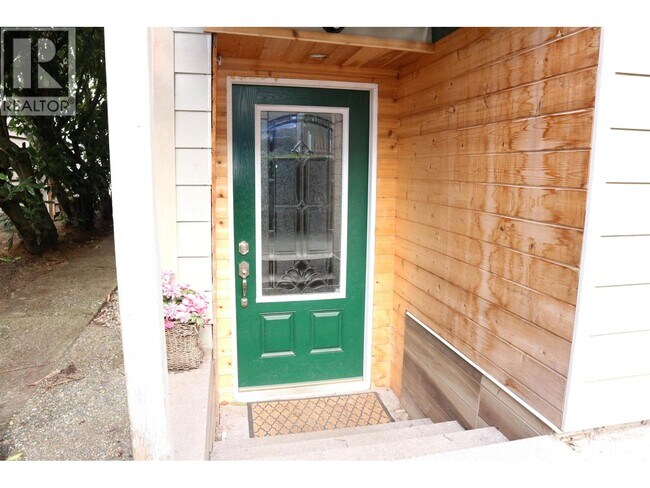 Photo du bâtiment - 796 E 12th Ave