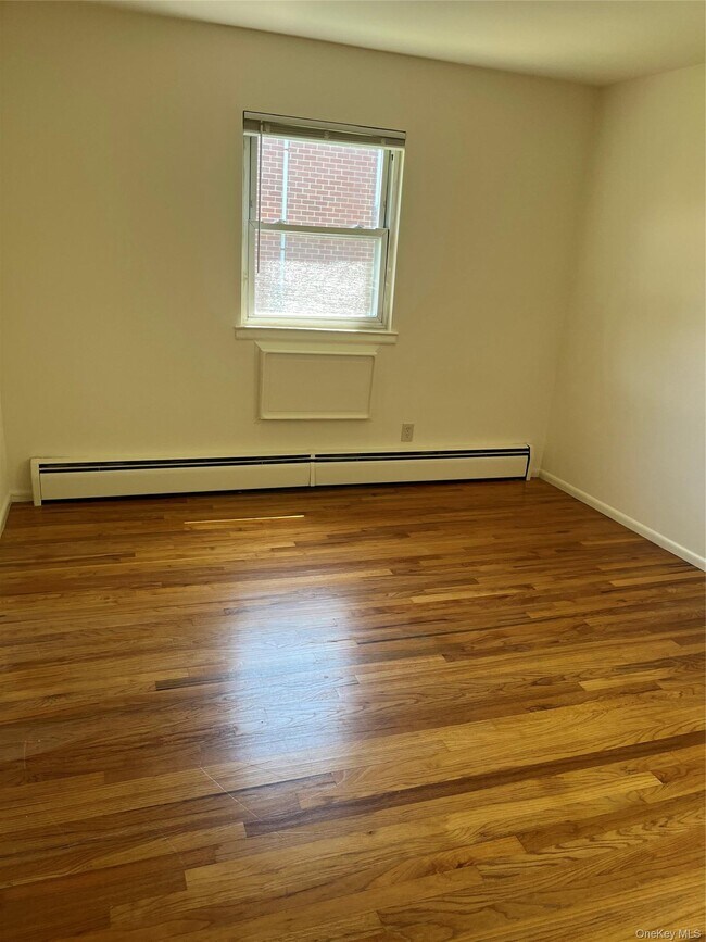 Foto del edificio - 99 N Middletown Rd