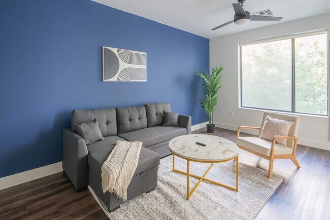 Foto del edificio - 701 W Rio Salado Pkwy