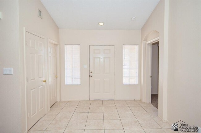 Foto del edificio - 3582 W 14th Pl