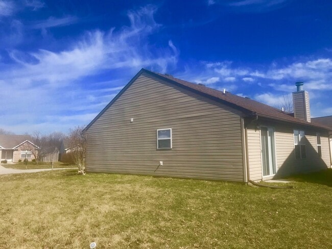 Building Photo - Totally Renovated 3 Bedroom 2 Bathroom Ran...