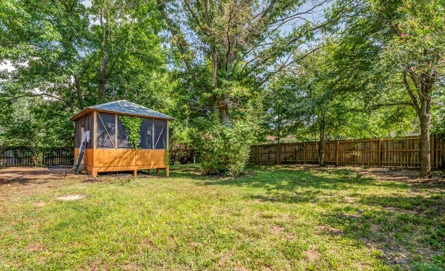 Foto del edificio - 8483 Timber Creek Dr
