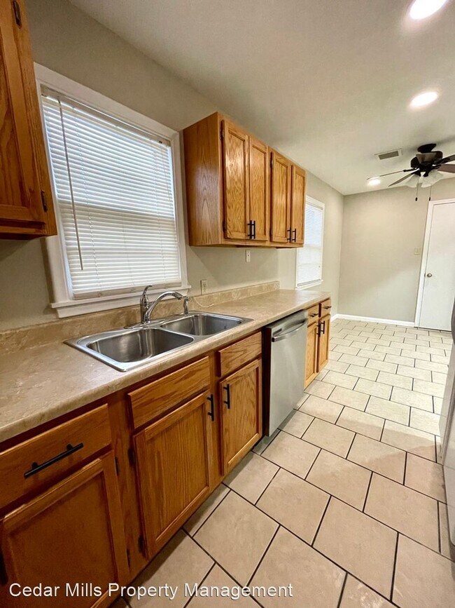 Foto del edificio - 3 br, 1 bath House - 3402 S Handley