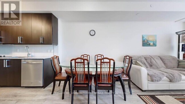 Photo du bâtiment - 9600 Yonge St