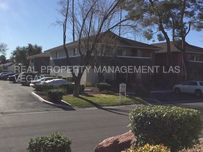 Foto del edificio - 769 Oakmont Ave