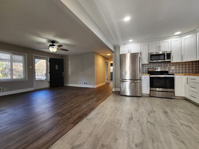 Foto del edificio - 1020 Woodvale Dr