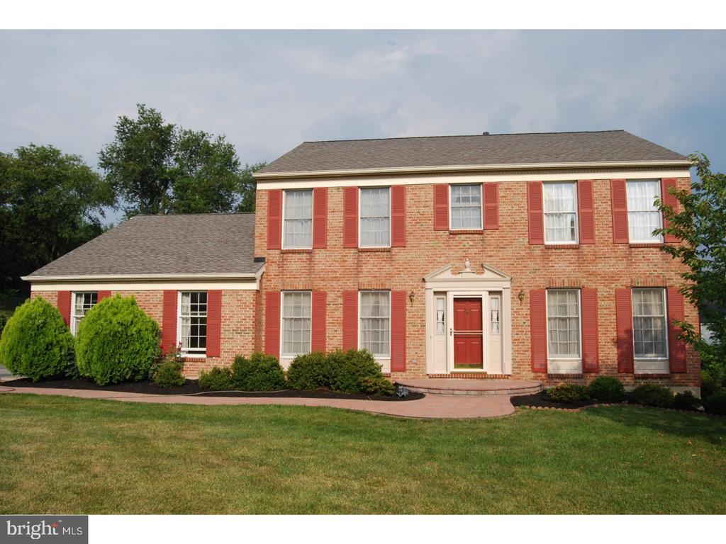 Primary Photo - 5 Fox Chase Ln
