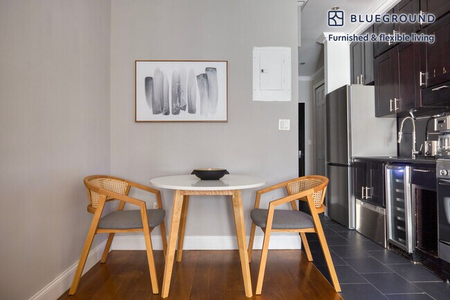 Foto del edificio - 145 E 26th St