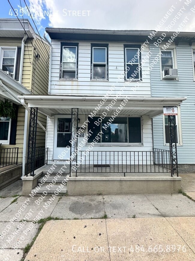 Building Photo - 435 Walnut St
