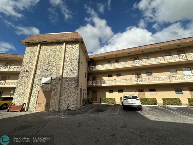 Foto del edificio - 5061 W Oakland Park Blvd