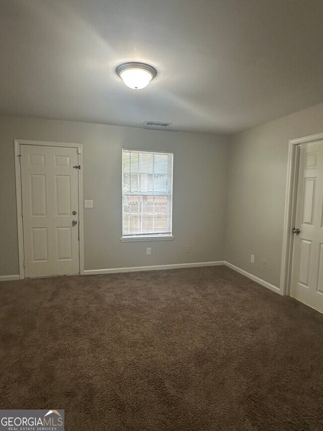 Foto del edificio - 6898 Slate Stone Way SE