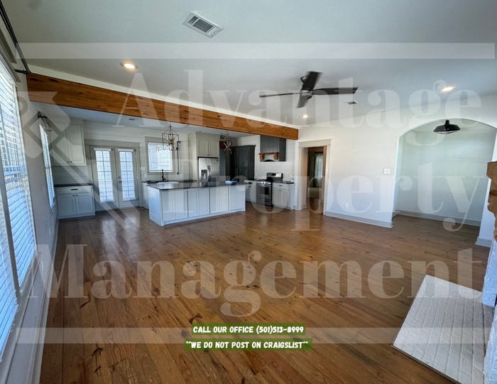 Primary Photo - 846 Donaghey Ave