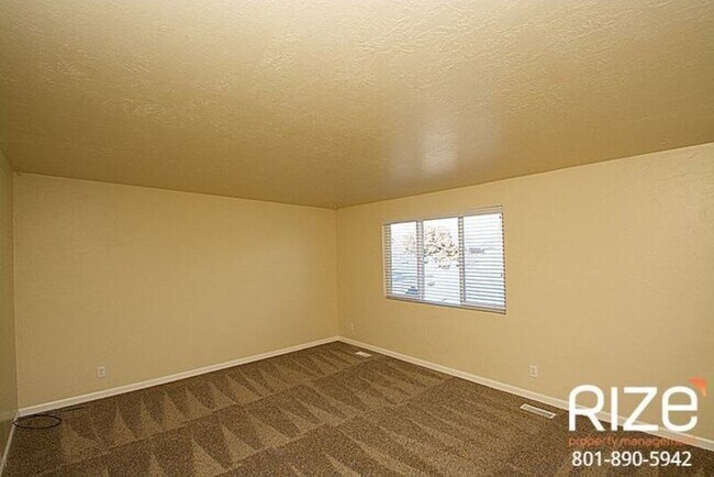 Building Photo - 1853 W North Star Dr