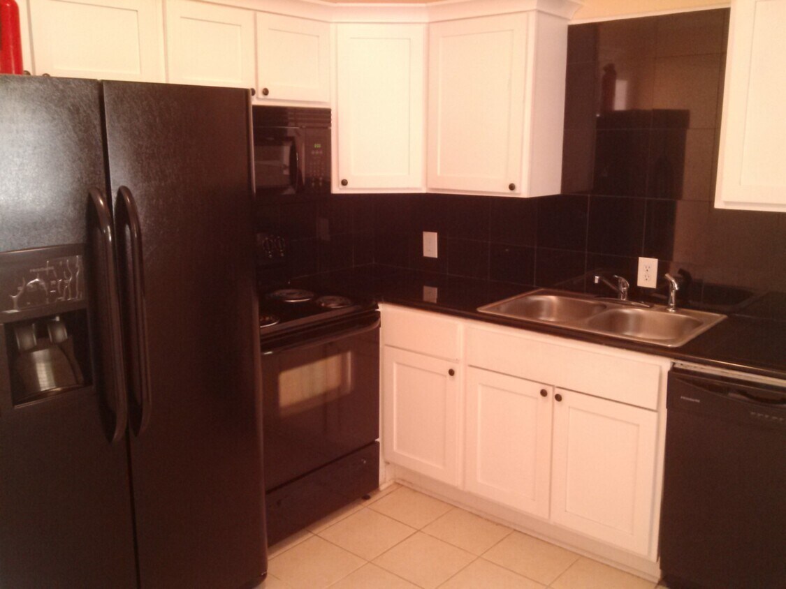 Foto principal - Cozy in Kirkwood-WILL ACCEPT SECTION 8