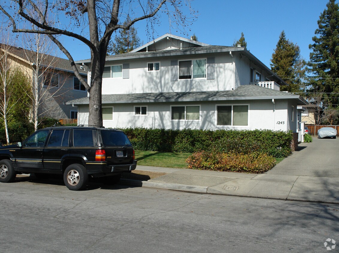 Primary Photo - 1245 Coronado Dr