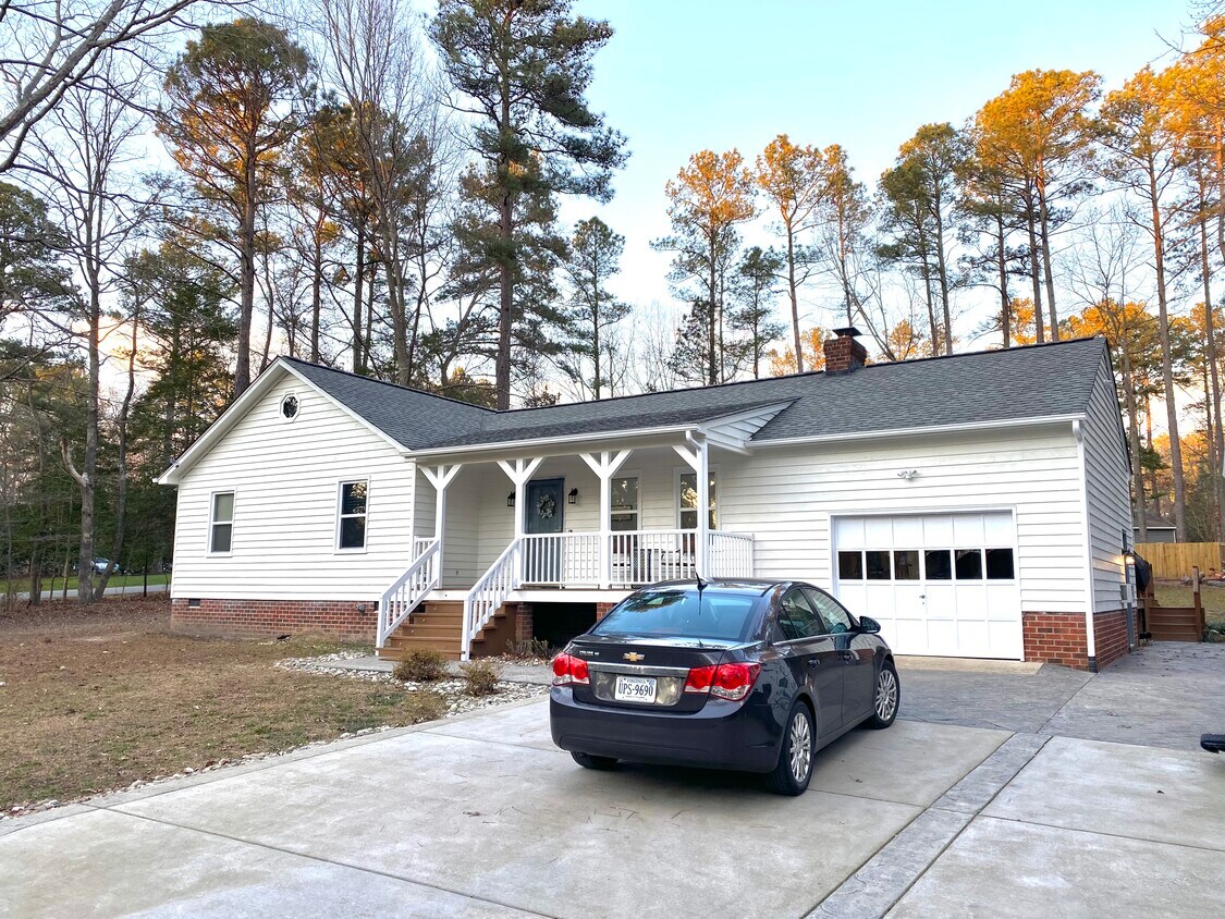 12940 Donegal Dr, Chesterfield, VA 23832 House for Rent in