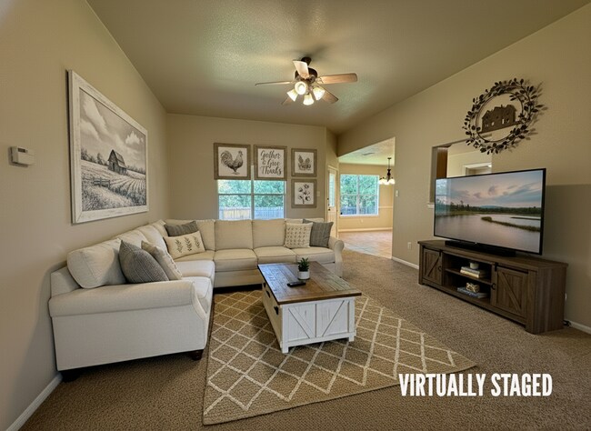 Foto del edificio - 222 Nolan Ridge Dr