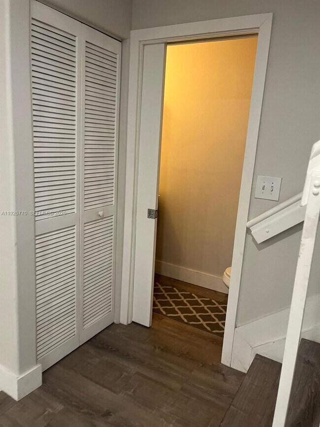 Foto del edificio - 10866 NW 51st Ln