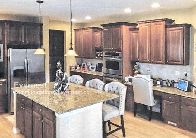 Building Photo - 26894 E Mineral Dr