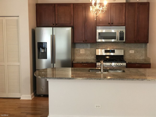 Foto del edificio - 2257 W Lake St