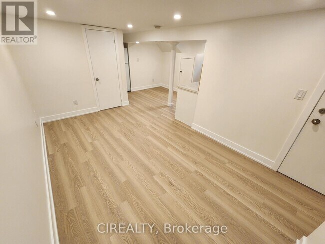 Photo du bâtiment - 188 Cherrywood Dr